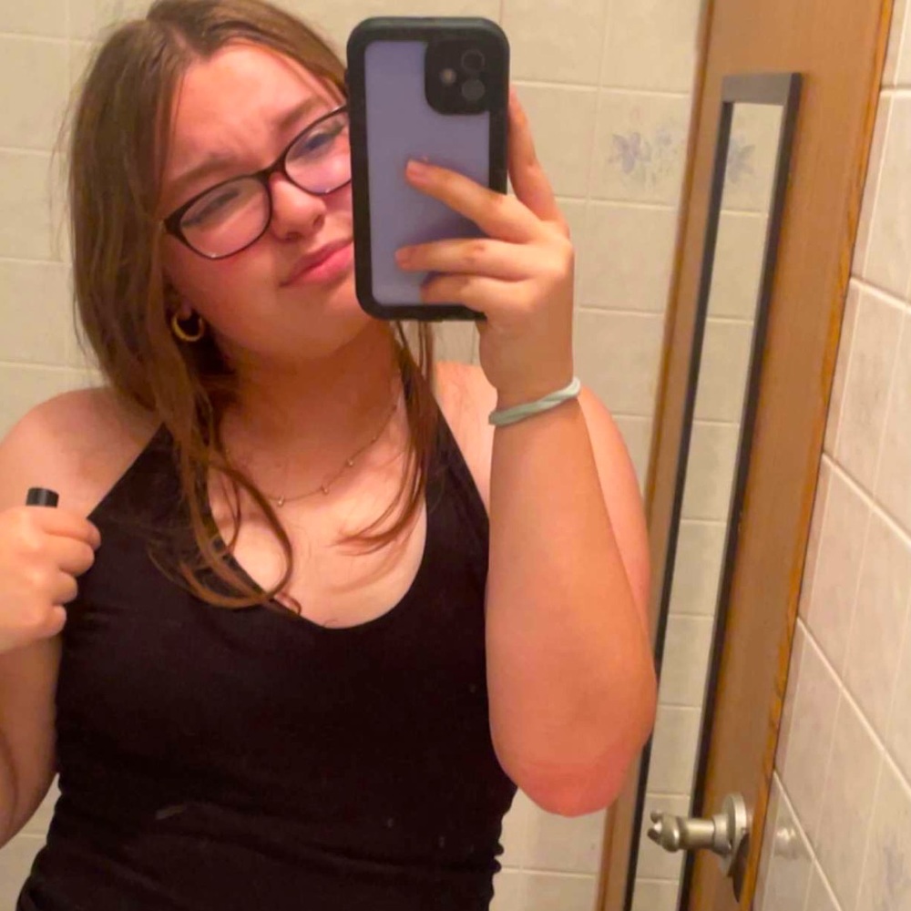 Meet your Posher, Hailee